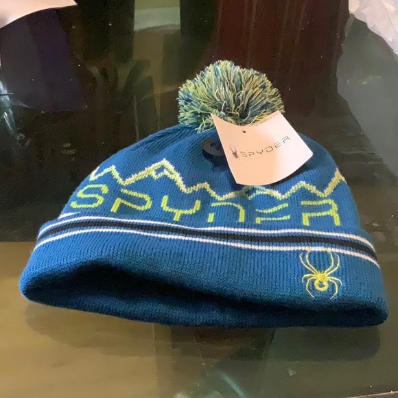 SPYDER BEENIE HAT. NWT. - Picture 1 of 2